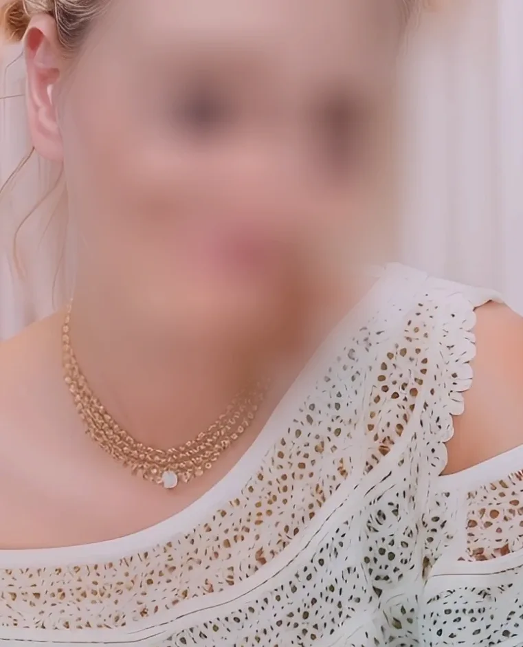 Elena, 21 anni